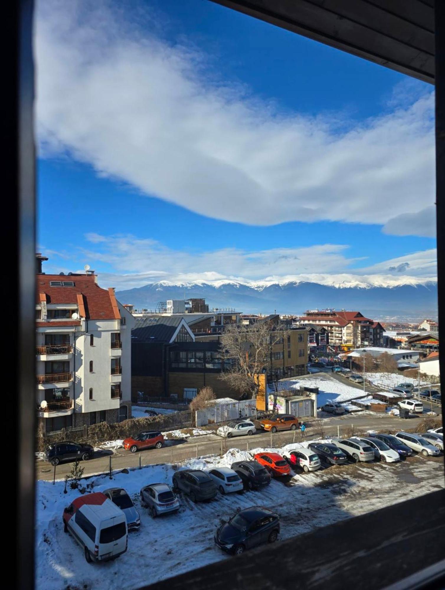 Next To The Lift Apartment *